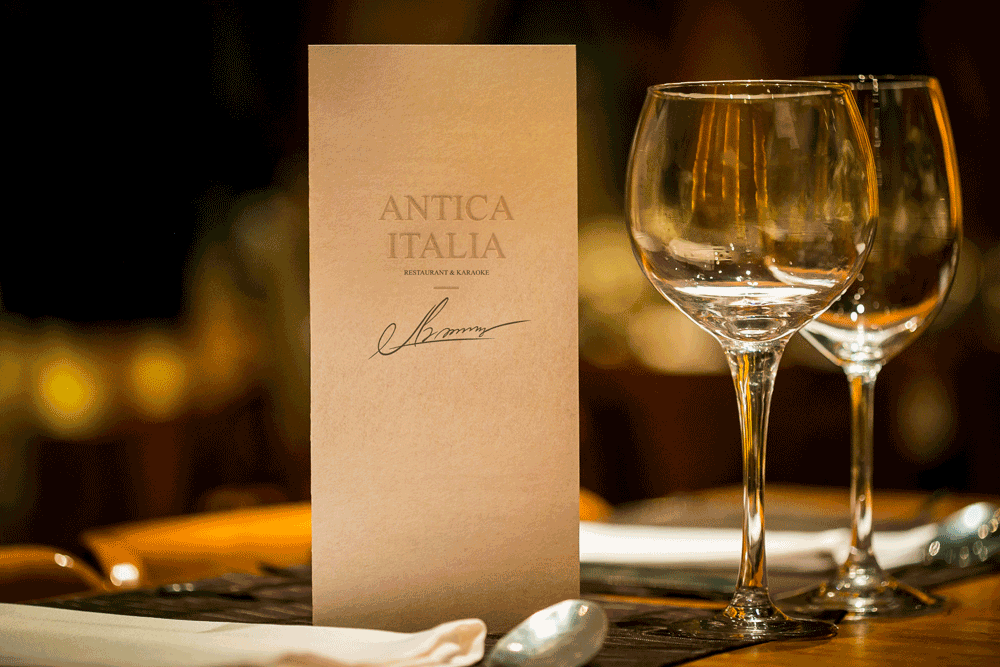 logotip_firmennyi_stil_restorana_5.gif